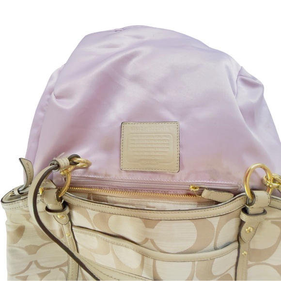 COACH Alexandra Signature C Gorgeous Canvas Cream and Tan Shoulder handbag. - Picture 13 of 16
